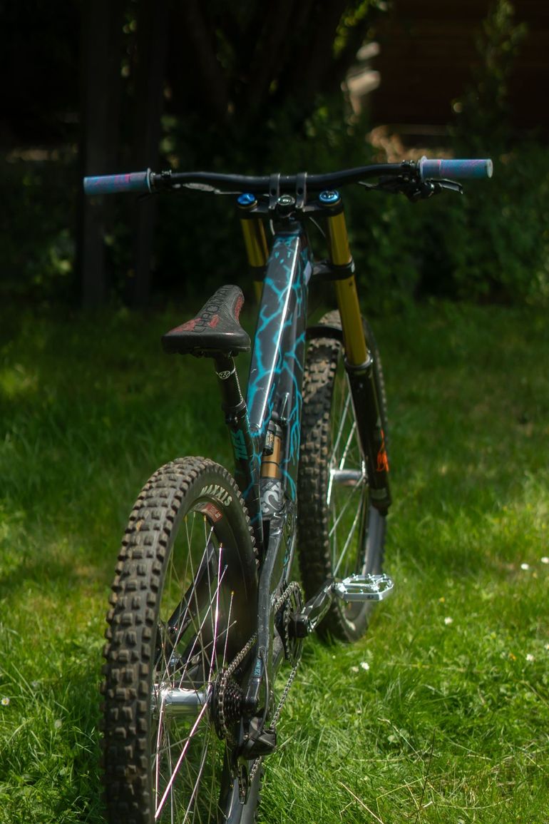Used YT Industries Tues CORE 2 27 2024 2024 Mountainbike, Black, 27.5 — image 3 of 6