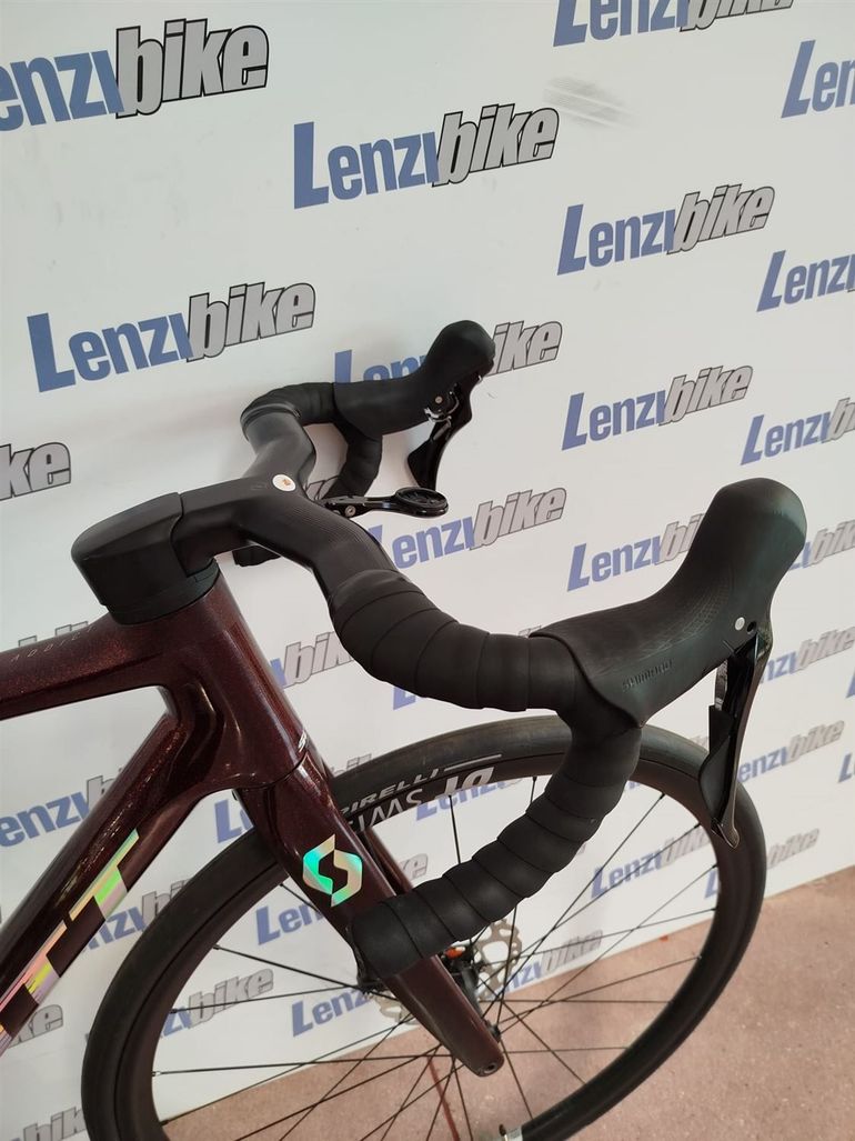 Used SCOTT ADDICT 2023 Road & Gravel, Red — image 5 of 7