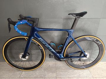 Used Giant Propel Advanced Pro 1 Disc 2020 2020 Road & Gravel, Blue — image 2 of 7