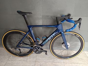Used Giant Propel Advanced Pro 1 Disc 2020 2020 Road & Gravel, Blue — image 1 of 7