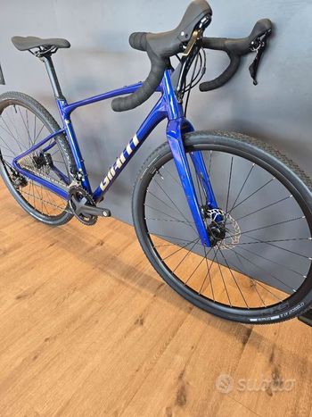Used Giant Revolt 1 2024 Road & Gravel, Blue — image 2 of 3