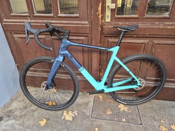 Used Bianchi Arcadex - GRX 600 2022 2022 Road & Gravel, Green — image 2 of 6