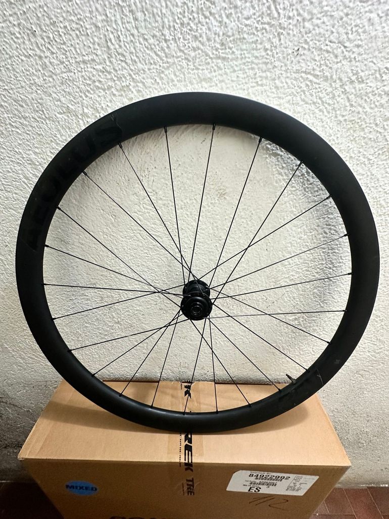 Used Trek SL 7 2025 Road & Gravel, Black — image 21 of 24
