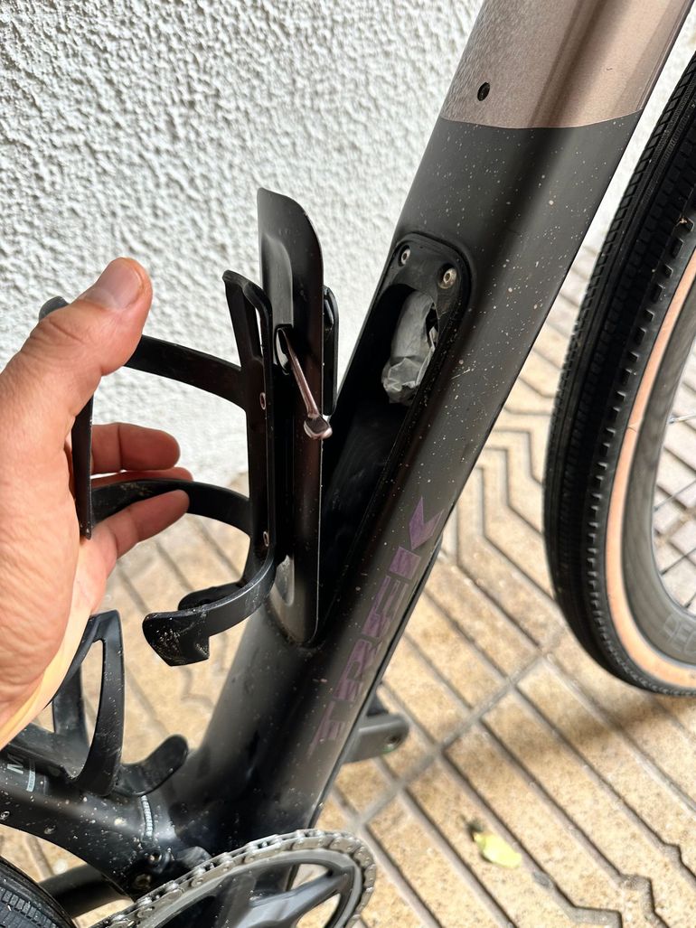 Used Trek SL 7 2025 Road & Gravel, Black — image 18 of 24