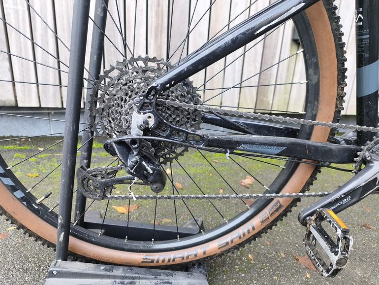 Used Raymon 6.0 Hardtail 2024 Mountainbike, Black — image 4 of 5