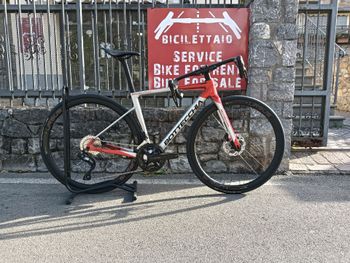 Used Bottecchia 8avio Ultimate 105 Di2 Disk 2025 Road & Gravel