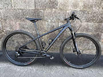 Used Specialized Rockhopper 29 2020 Mountainbike, Black — image 1 of 6