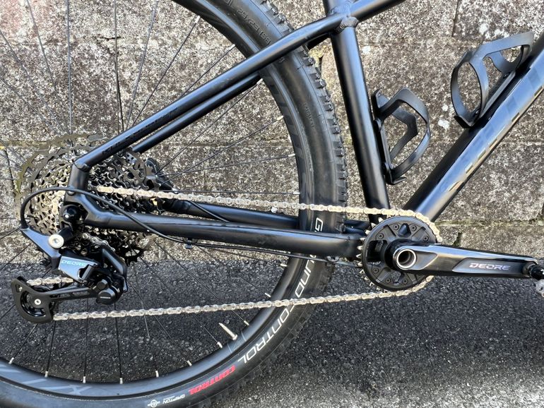 Used Specialized Rockhopper 29 2020 Mountainbike, Black — image 3 of 6