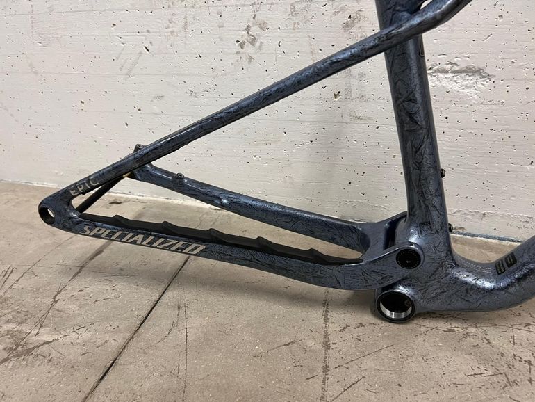 Used Specialized Epic Wc Frameset Frameset 2025 Mountainbike, Blue — image 3 of 11