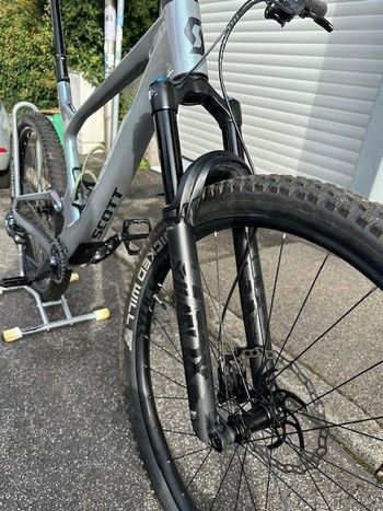 Used Scott Spark 920 TR 2024 2024 Mountainbike, Green, 29 — image 4 of 13