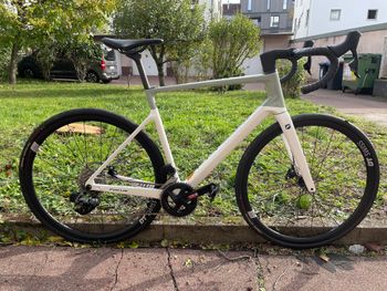 Used Focus PARALANE 8.8 2024 2024 Road & Gravel