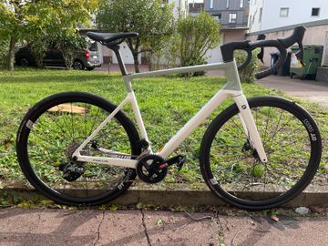 Used Focus PARALANE 8.8 2024 2024 Road & Gravel, Light Gray — image 1 of 11