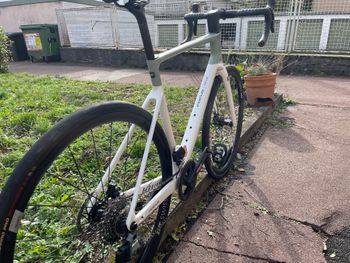 Used Focus PARALANE 8.8 2024 2024 Road & Gravel, Light Gray — image 5 of 11