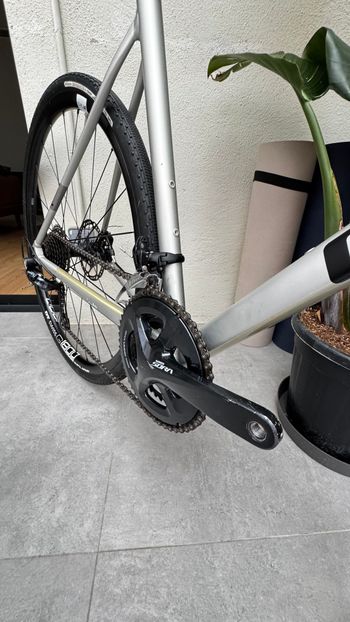 Used CUBE ATTAIN PRO 2023 2023 Road & Gravel, Light Gray — image 5 of 7
