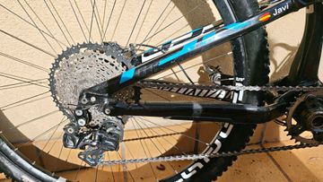 Used Specialized Camber Shimano Deore XT 2015 Mountainbike, Black — image 3 of 4