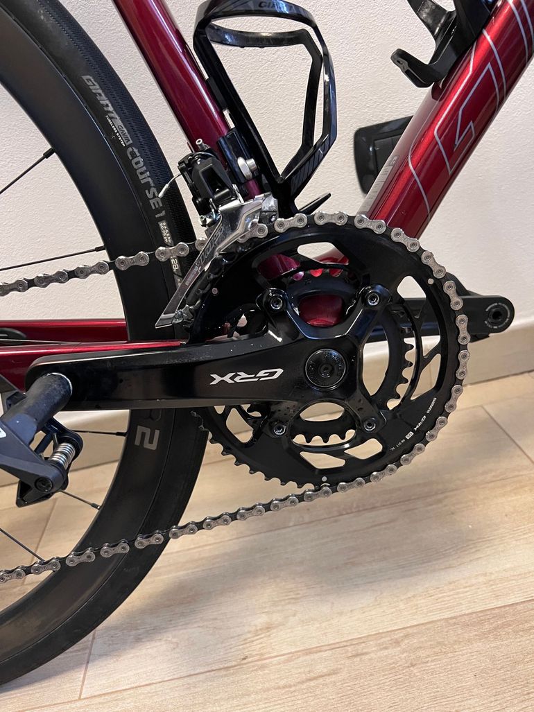 Used Giant Defy Advanced Pro 2 2024 Road & Gravel, Red — image 11 of 12
