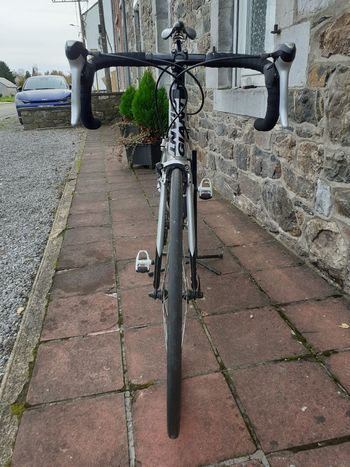 Used Giant Defy 3 2016 2016 Road & Gravel, Light Gray — image 11 of 14