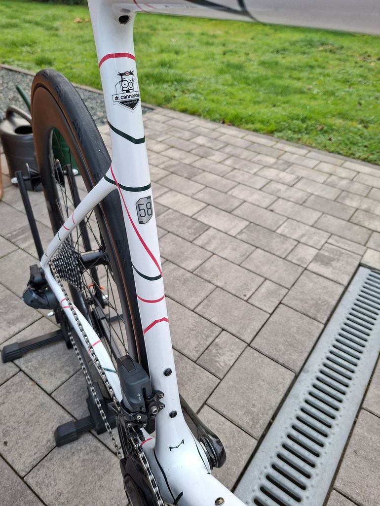 Used Cannondale Hi-Mod Rapha Team Replica 2023 Road & Gravel, White — image 6 of 6