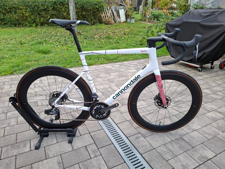 Used Cannondale Hi-Mod Rapha Team Replica 2023 Road & Gravel, White — image 1 of 6