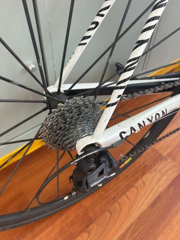 Used Canyon Ultimate CF Pro 2011 Road & Gravel, White — image 4 of 5