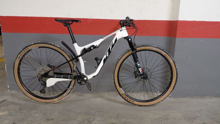 Used KTM SCARP ELITE 2023 2023 Mountainbike, White, 700 — image 4 of 4