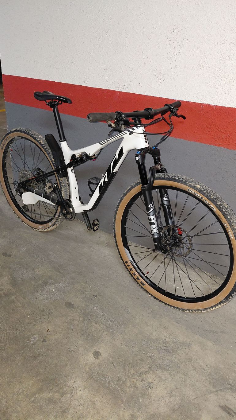 Used KTM SCARP ELITE 2023 2023 Mountainbike, White, 700 — image 3 of 4