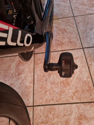 Used Pinarello F9 2025 Road & Gravel, Red — image 4 of 9