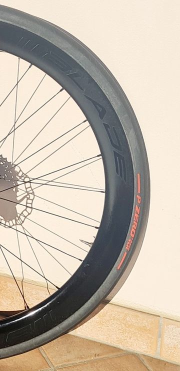 Used Pinarello F9 2025 Road & Gravel, Red — image 7 of 9