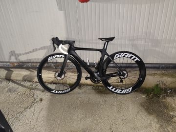 Used Giant Propel Advanced 1 Disc 2020 2020 Road & Gravel, Black — image 2 of 3