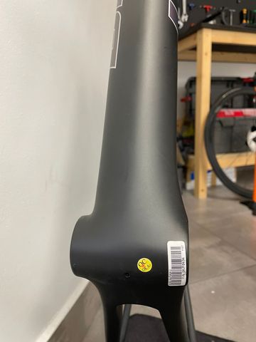 Used Giant TCR Advanced SL Disc 0 2023 Frameset 2023 Road & Gravel, Black — image 4 of 9