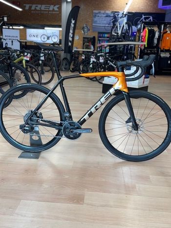 Used Trek Émonda SL 7 Disc eTap 2021 2021 Road & Gravel