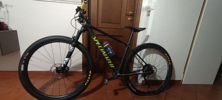Used Specialized Chisel Expert 2018 2018 Mountainbike, Black — image 2 of 5
