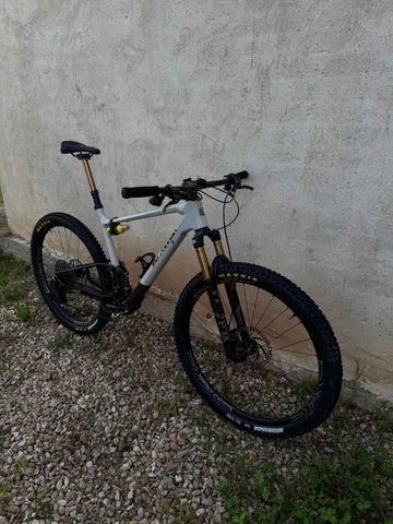 Used Lee Cougan Cross Fire Sram X0 EAGLE AXS 2024 Mountainbike, Green — image 1 of 8