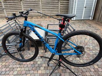 Used Trek Procaliber 9.7 2018 2018 Mountainbike, Blue, 29 — image 1 of 15