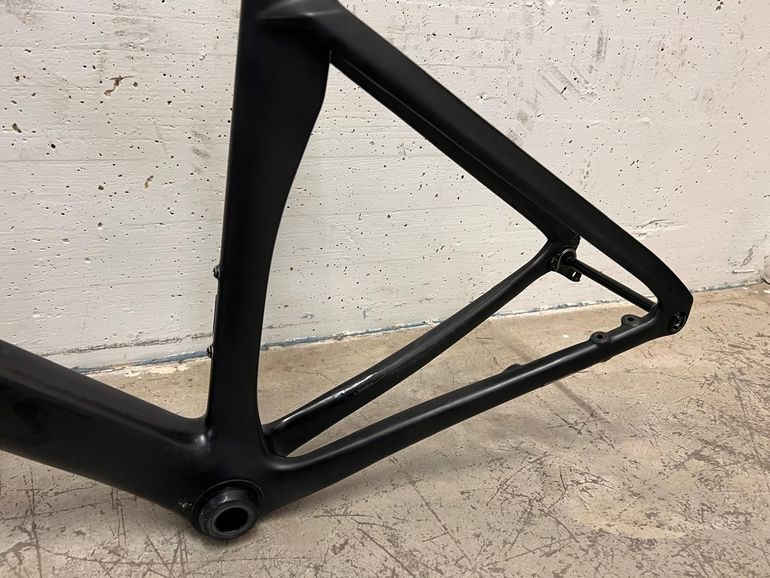 Used Specialized S-Works Venge 2020 Frameset 2020 Road & Gravel, Black — image 9 of 12