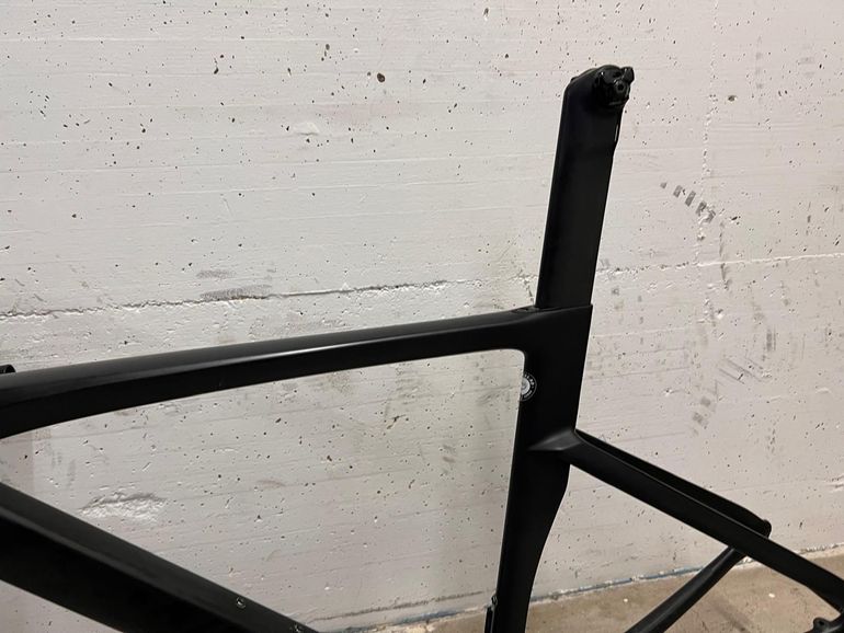 Used Specialized S-Works Venge 2020 Frameset 2020 Road & Gravel, Black — image 11 of 12