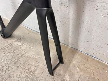 Used Specialized S-Works Venge 2020 Frameset 2020 Road & Gravel, Black — image 7 of 12