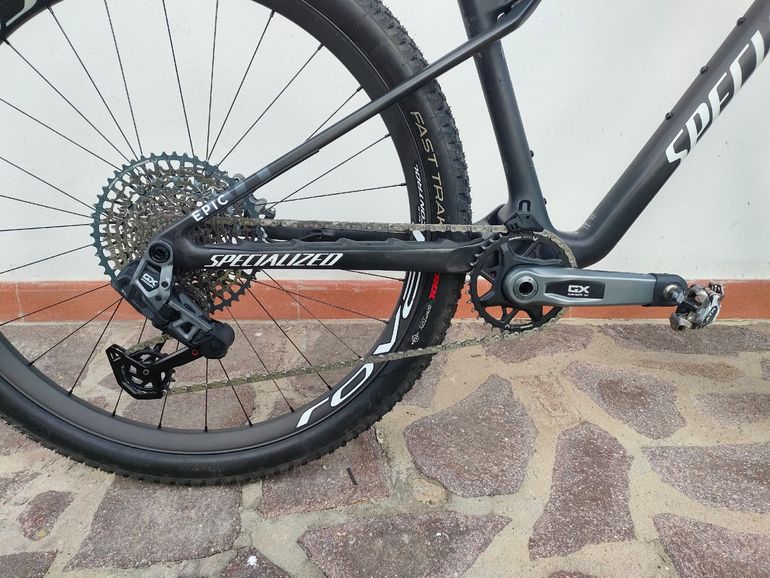 Used Specialized Epic World Cup Expert 2024 2024 Mountainbike, Black, 29 — image 2 of 9