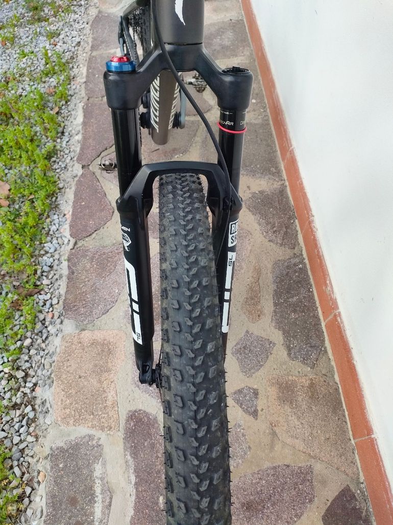Used Specialized Epic World Cup Expert 2024 2024 Mountainbike, Black, 29 — image 5 of 9