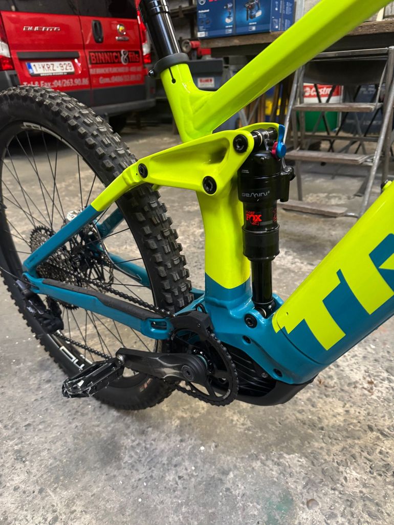 Used Trek Rail 7 2020 2020 Mountainbike, Green, 29 — image 2 of 5
