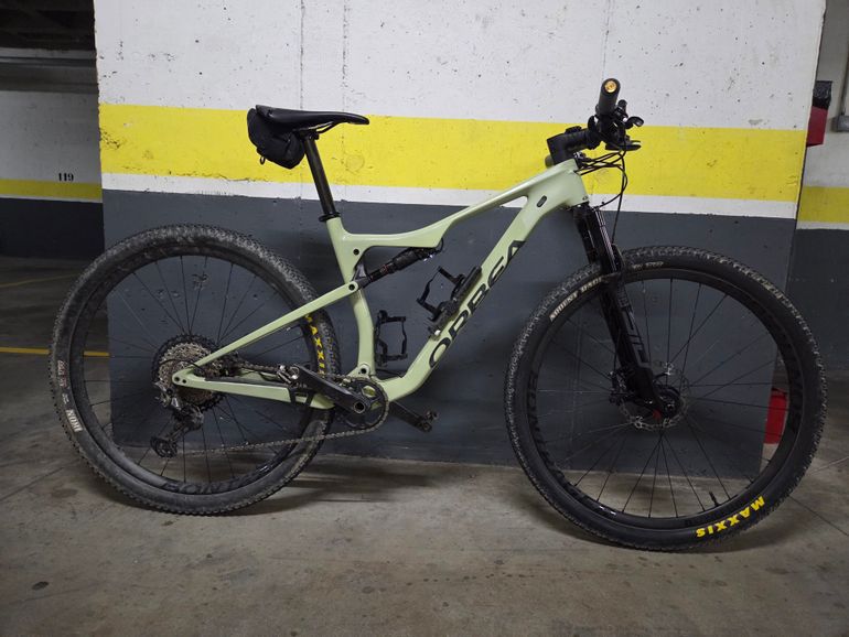 Used Orbea M30 2022 Mountainbike, Green — image 3 of 11