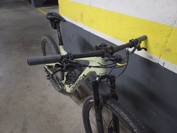Used Orbea M30 2022 Mountainbike, Green — image 5 of 11