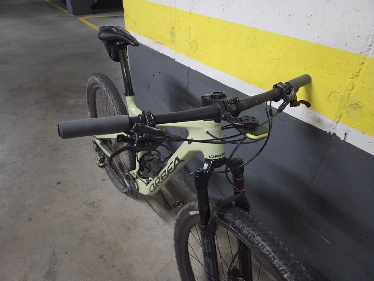 Used Orbea M30 2022 Mountainbike, Green — image 5 of 11