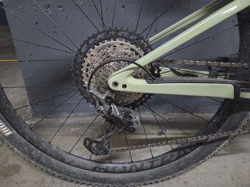 Used Orbea M30 2022 Mountainbike, Green — image 11 of 11