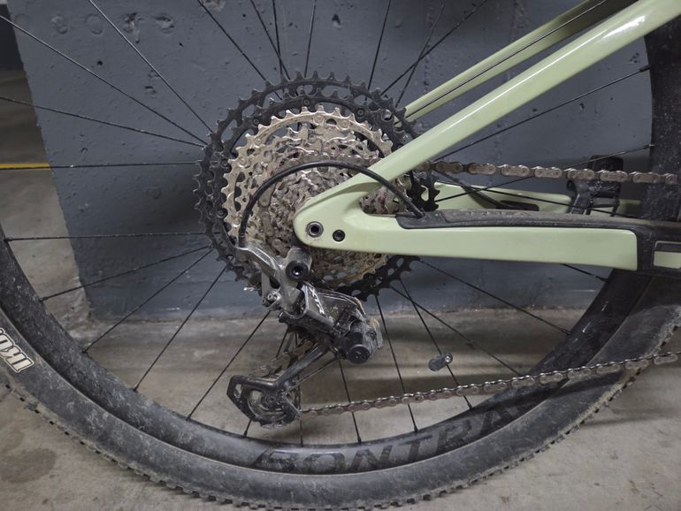 Used Orbea M30 2022 Mountainbike, Green — image 11 of 11