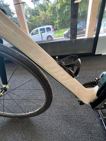Used Specialized Cavendish 2015 Road & Gravel, Green — image 9 of 10