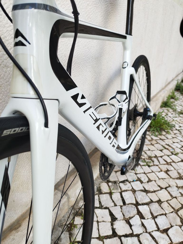 Used Merida REACTO DISC 5000 2020 2020 Road & Gravel, White — image 3 of 17