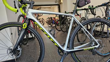 Used Scott Addict CX RC 2019 2019 Road & Gravel, Light Gray — image 11 of 21