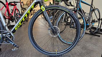 Used Scott Addict CX RC 2019 2019 Road & Gravel, Light Gray — image 18 of 21