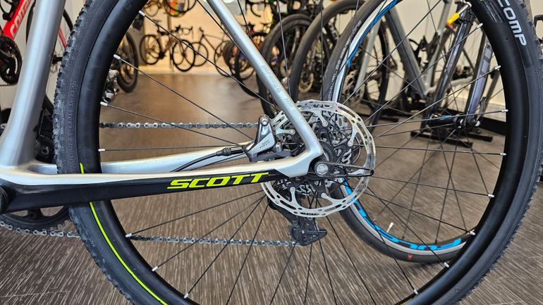 Used Scott Addict CX RC 2019 2019 Road & Gravel, Light Gray — image 9 of 21